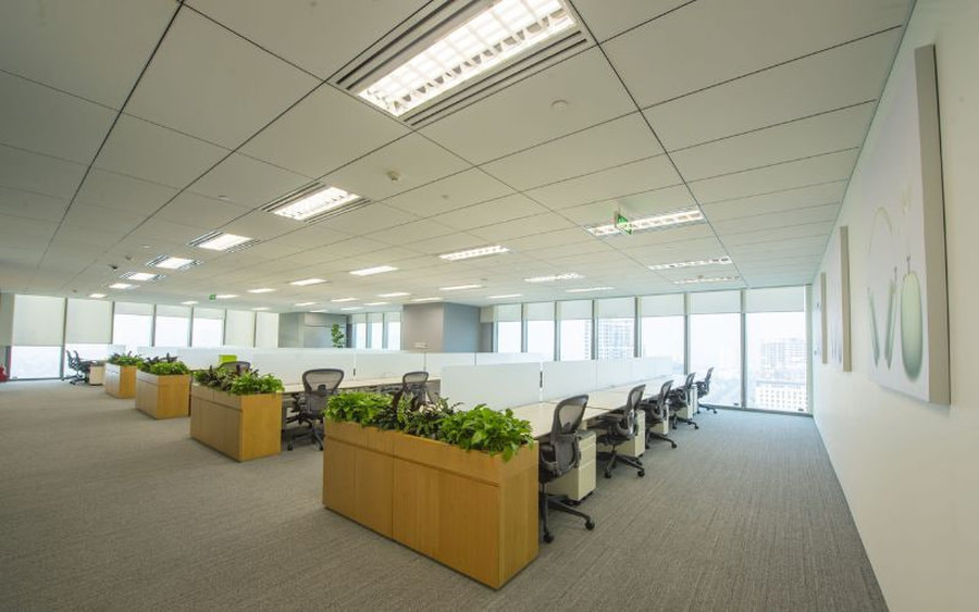 Không gian làm việc chung được thiết kế theo bố cục mở giúp tạo sự kết nối giữa các nhân sự 