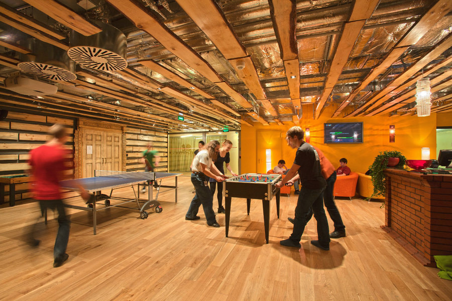 Không gian giải trí được thiết kế theo hơi hướng tối giản giúp không gian được thông thoáng