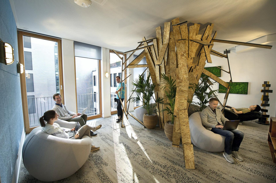 Khu vực nghỉ ngơi đầy vẻ ấn tượng với điểm nhấn ở các chậu cây vô cùng đẹp mắt