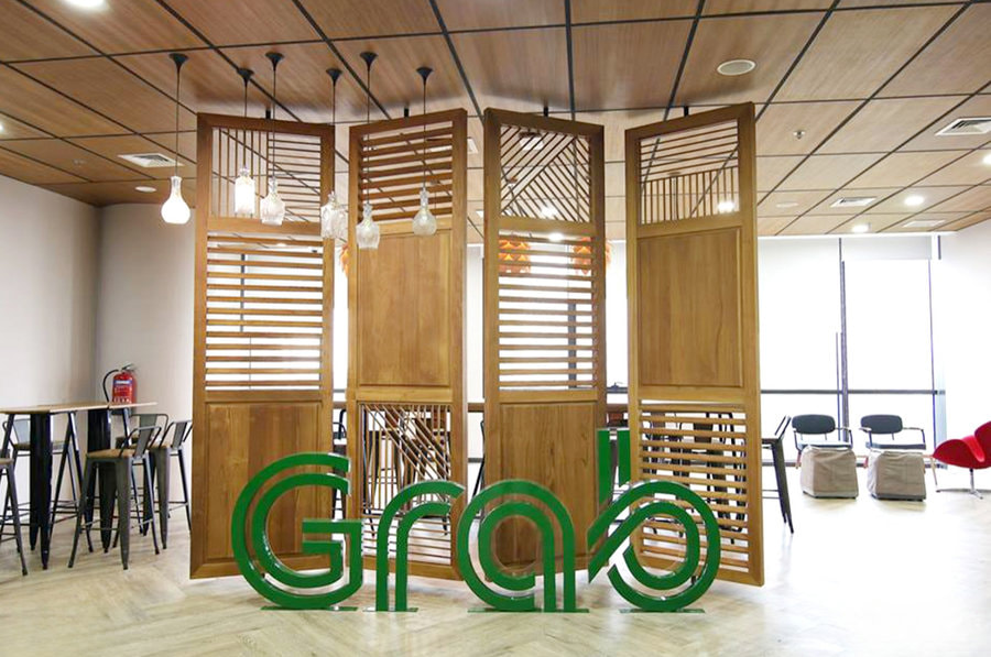Văn phòng Grab tại Myanmar được thiết kế với chất liệu gỗ chủ đạo toát lên vẻ gần gũi