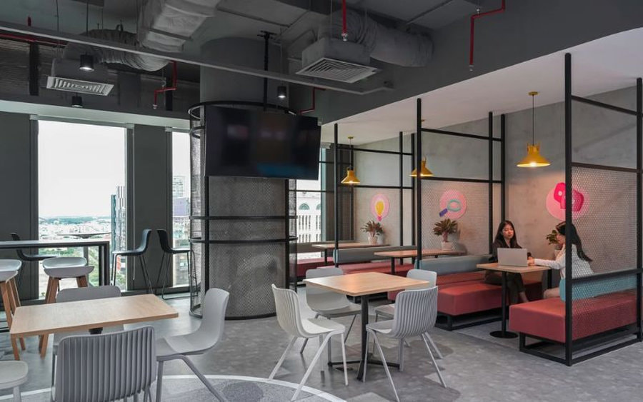 Khu vực nghỉ ngơi mang hơi hướng Industrial đầy vẻ sinh động