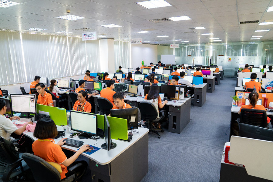 Khu vực văn phòng mở cực tiện nghi giúp nhân sự dễ dàng trao đổi